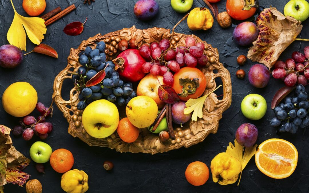 Owoce sezonowe: Przewodnik po sezonowości owoców i warzyw w Polsce